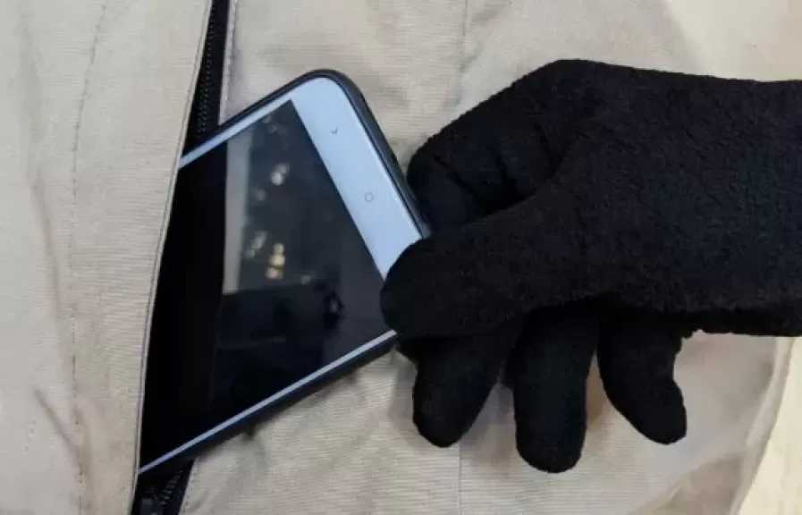 مقتل شاب على يد آخر بسبب خلافات حول سرقة هاتف محمول بالبدرشين