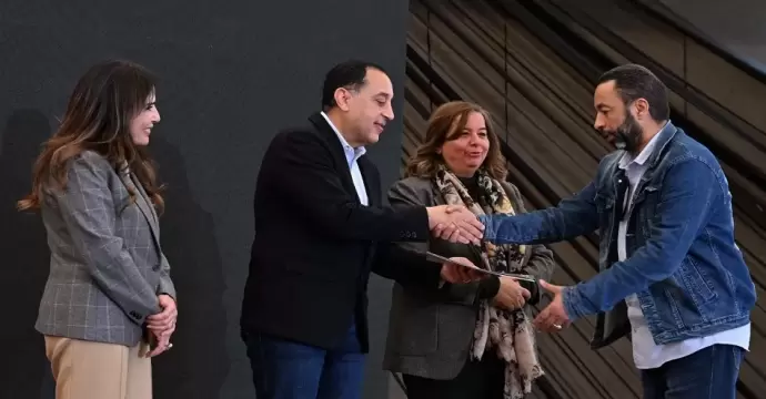 رئيس الوزراء يسلم عقود عدد من وحدات المبادرة الرئاسية سكن لكل المصريين بمدينة حدائق العاصمة