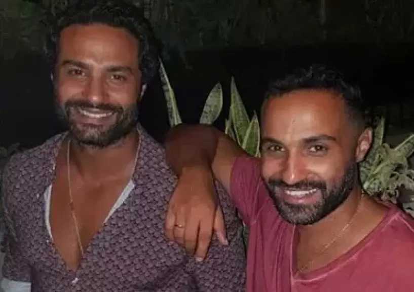 كريم فهمي: أتشرف بالعمل مع شقيقي أحمد فهمي.. وهناك سر إلهي يعطل تعاوننا الفني