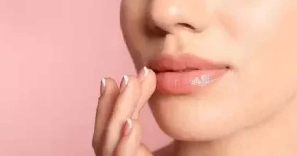 وصفات طبيعية لتفتيح المنطقة المحيطة بالفم.. لون بشرة موحد بخطوات بسيطة