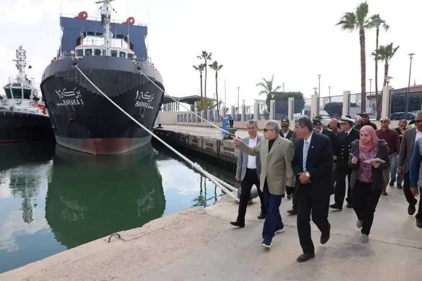 الفريق أسامة ربيع يتابع مستجدات الأعمال الإنشائية لتطوير الأرصفة البحرية وإنشاء أرصفة جديدة للوحدات البحرية