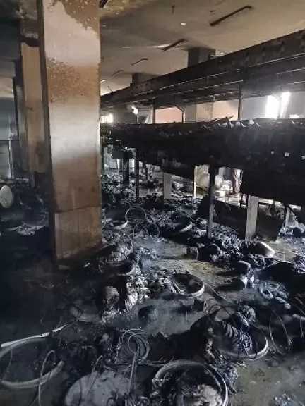 محافظ القليوبية يتابع جهود السيطرة على حريق مصنع نسيج بحي غرب