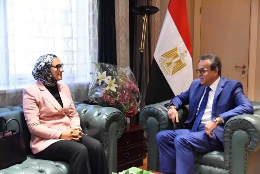 وزير الصحة يستقبل محافظ الوادي الجديد لمتابعة المشروعات الصحية الجارية وتسريع الإنجاز