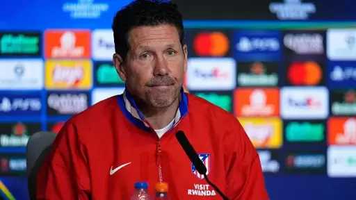 سيميوني يحذر أتلتيكو مدريد من سرعة الدوري الإنجليزي قبل مواجهة توتنهام