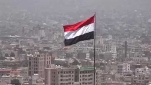 مجلس القيادة الرئاسي اليمني يصدر توضيحا مهما عن تهديد أمن الملاحة الدولية