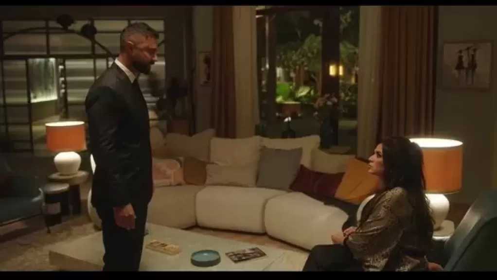 في الحلقة 21 من مسلسل وننسى اللي كان.. بدر ينقذ جليلة رسلان من محاولة اغتيال