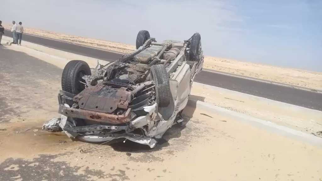 مصرع 3 أشخاص وإصابة 9 آخرين إثر انقلاب سيارة ربع نقل بمحور الضبعة