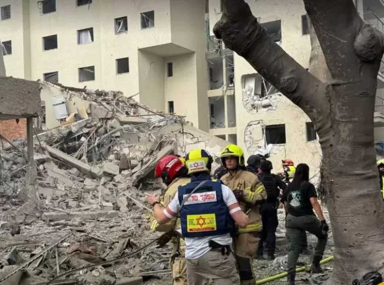 الحرس الثوري الإيراني: إطلاق أكثر من 10 صواريخ برؤوس حربية تزن أكثر من طن خلال الموجة 41