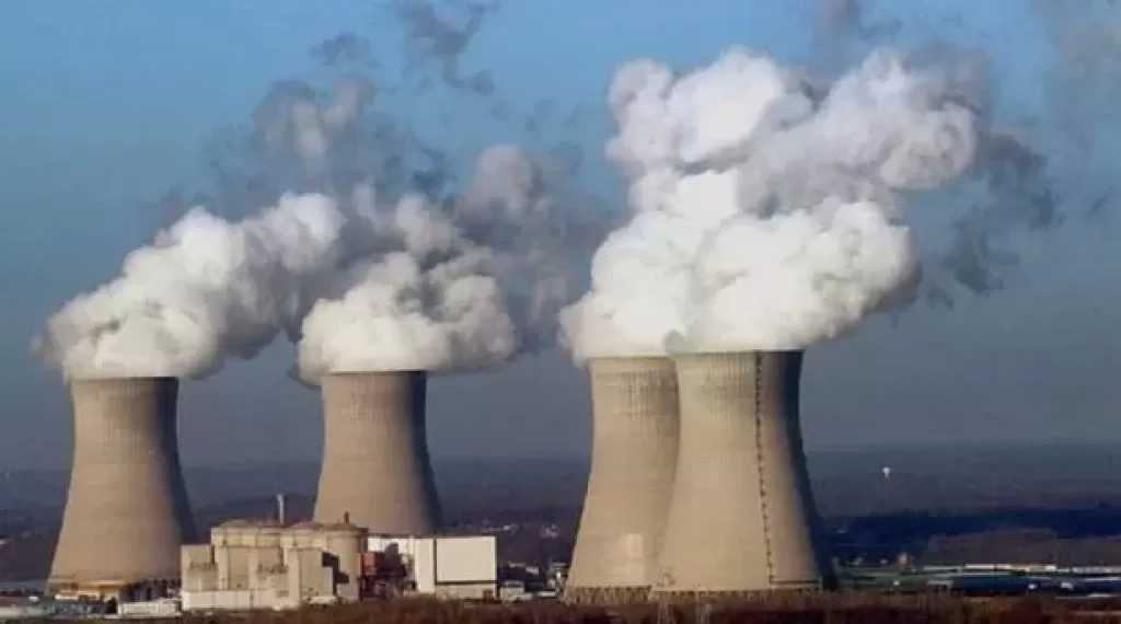 الجيش الإسرائيلي يعلن استهداف موقع جديد في برنامج إيران النووي