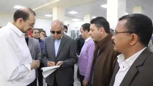 محافظ المنيا يتفقد مجمع خدمات المواطنين والمجمع الزراعي في قرية بني عبيد