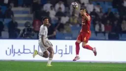 القادسية يسقط الأهلي بريمونتادا مثيرة في الدوري السعودي