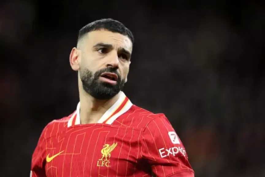 ستيف نيكول يطالب بإبعاد صلاح عن التشكيلة الأساسية لليفربول