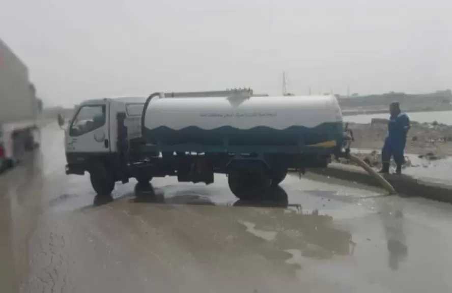 نائب محافظ بورسعيد يتابع إصلاح كسر خط الطرد بمصنع للكيماويات