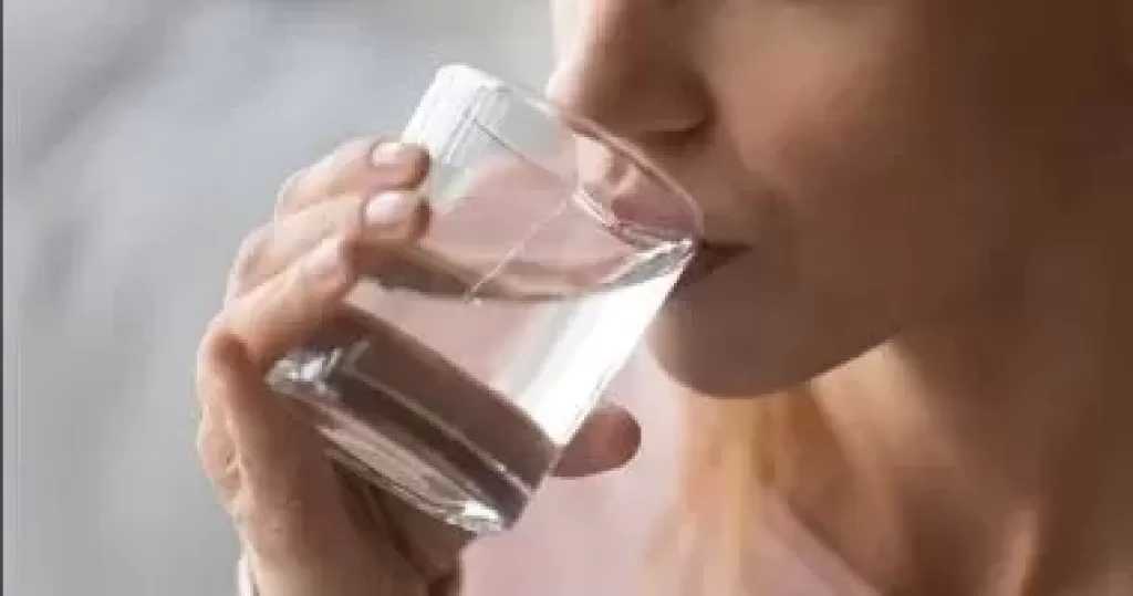 شرب المزيد من الماء مُفيد لضغط دمك.. تفاصيل