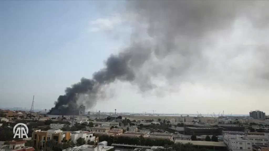 هجمات بالصورايخ والمسيرات تستهدف دولا خليجية فجر الأحد