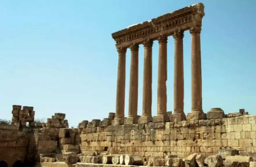 لبنان يضع الدروع الزرقاء على 34 موقعا أثريا لحمايتها خلال الحرب