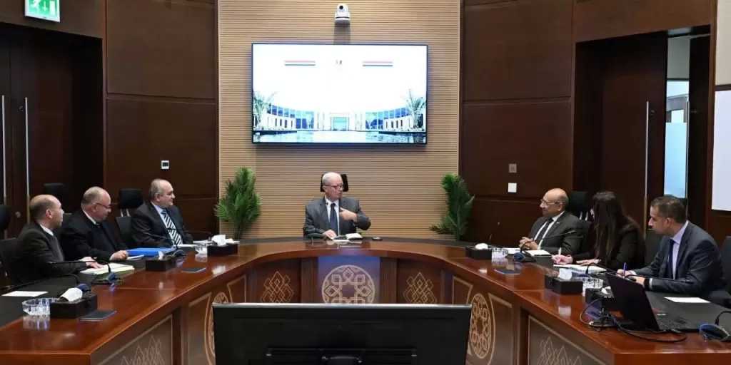 نائب رئيس مجلس الوزراء يتابع إجراءات بدء تطبيق موازنة البرامج والأداء