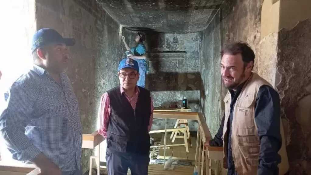 آثار الأقصر تتابع أعمال البعثه الأرجنتينية بمقبرة نفر حتب