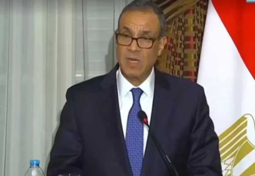 وزير الخارجية يطمئن على أوضاع الجاليات المصرية بالخليج والأردن والعراق ويثمن رعاية الدول لهم