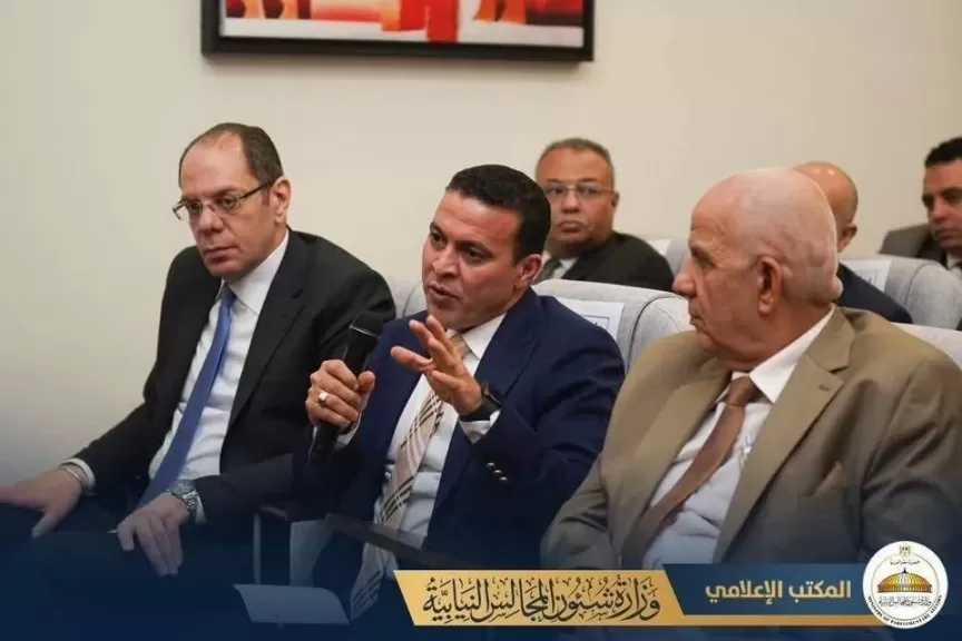 وزير شئون المجالس النيابية يؤكد على أهمية الاتصال السياسي بين الحكومة والبرلمان المصري بغرفتيه ”مجلسي النواب والشيوخ”