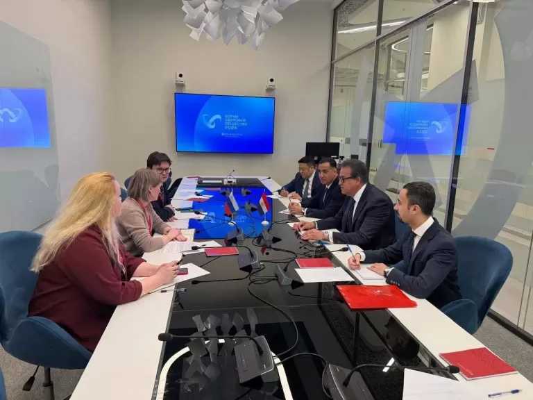 وزير الصحة يبحث مع شركة «Rosatom» الروسية تعزيز التعاون في مجالات الطب النووي والتكنولوجيا الطبية المتقدمة