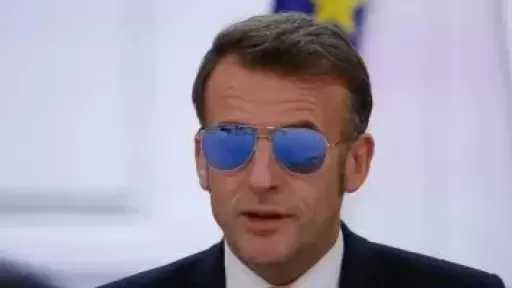 ماكرون يعرض تأمين الملاحة في هرمز