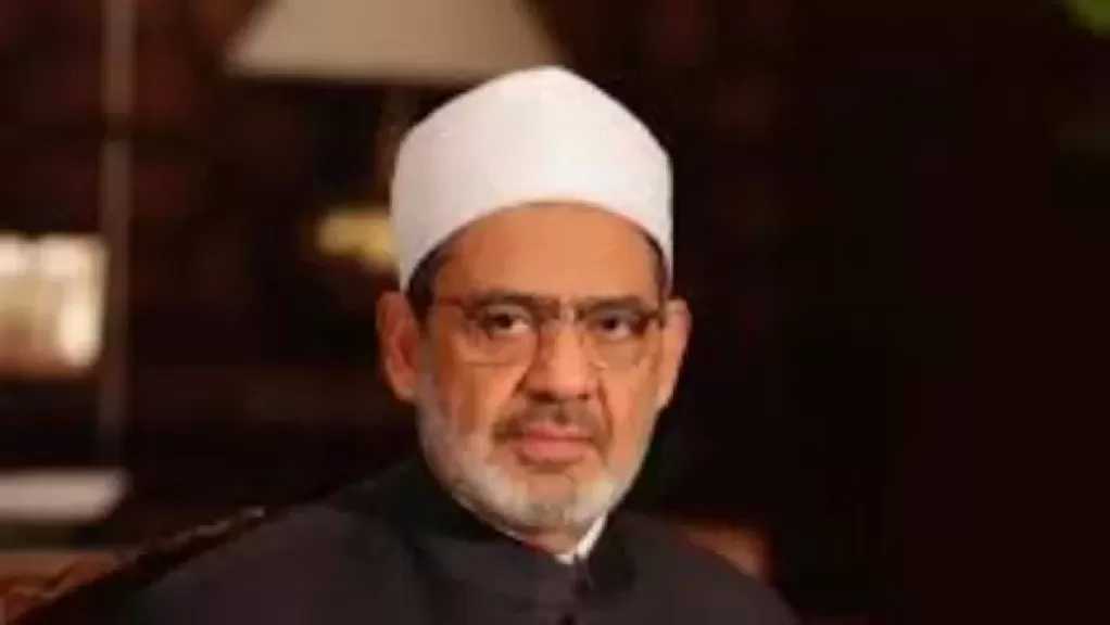 نائب رئيس الوزراء يهنئ شيخ الأزهر بحلول عيد الفطر