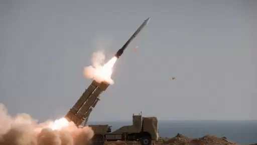 الحرس الثوري: لا نقص في مخزون الصواريخ.. والشعب الإيراني يريد المضي بالحرب