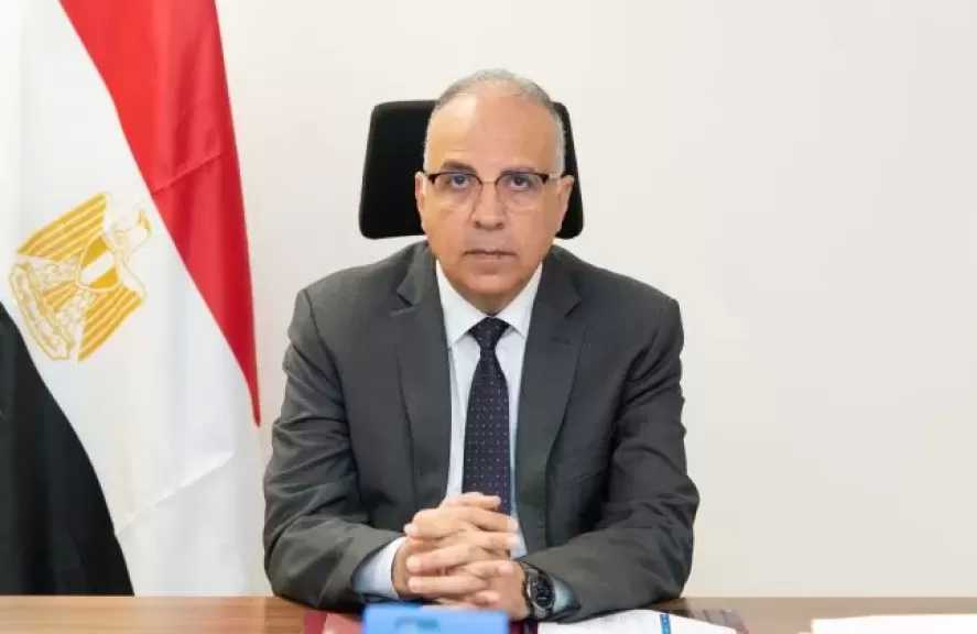 وزير الري يوجه بمتابعة حالة المصارف الزراعية على مستوى الجمهورية خلال إجازة عيد الفطر