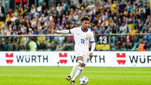 باريس سان جيرمان يستعيد صدارة الدوري الفرنسي بفوز كبير على نيس