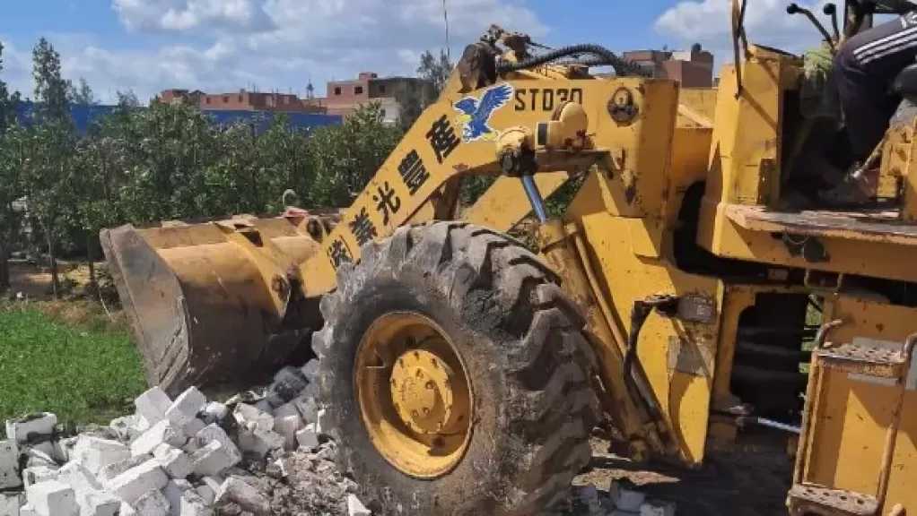 محافظ الغربية يواصل متابعة جهود إزالة مخالفات البناء خلال إجازة عيد الفطر