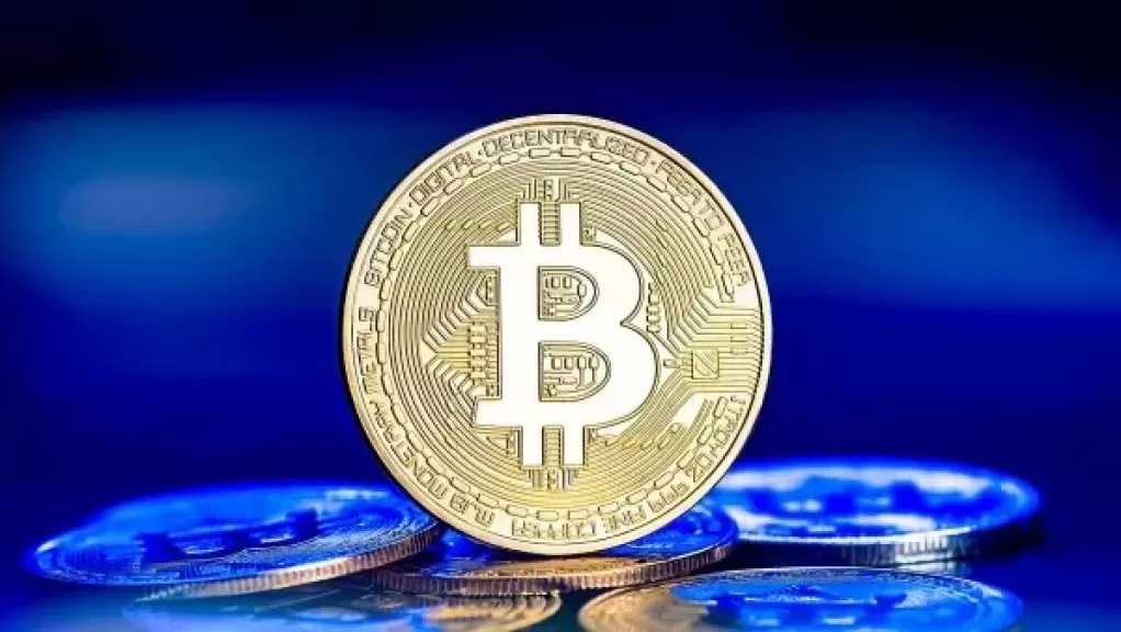 ”بيتكوين” تتراجع إلى 68 ألف دولار مع تصاعد التوترات الجيوسياسية في الشرق الأوسط