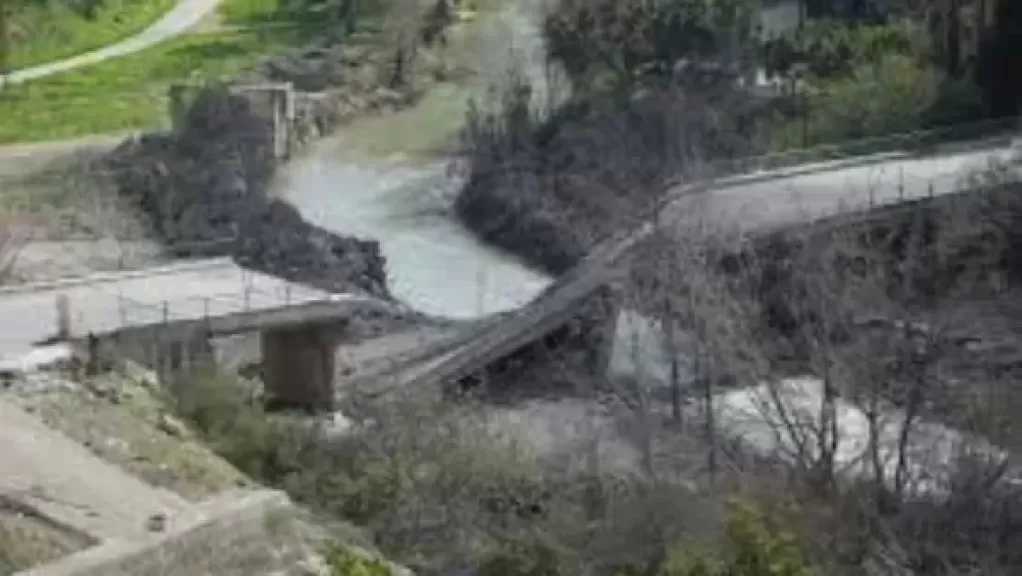 إسرائيل تدمر جسراً جديدا على نهر الليطاني جنوب لبنان