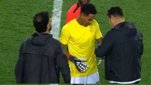 الجزيري ليس الأول في الزمالك.. نجوم عالميون لعبوا كحراس مرمى في اللحظات الحاسمة