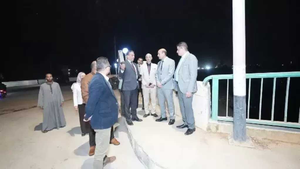محافظ أسيوط في جولة مسائية لمتابعة تطوير كوبري نجع سبع.. وتوجيهات بتسريع التنفيذ وضمان الجودة