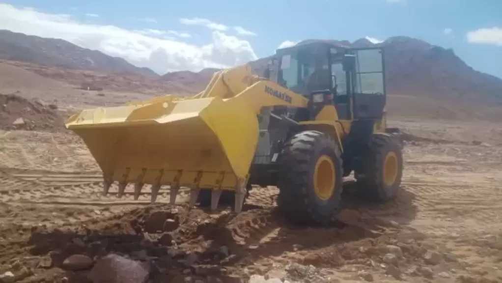 فتح طريق “الأسباعية العلوي” واستمرار جهود إزالة آثار السيول بسانت كاترين