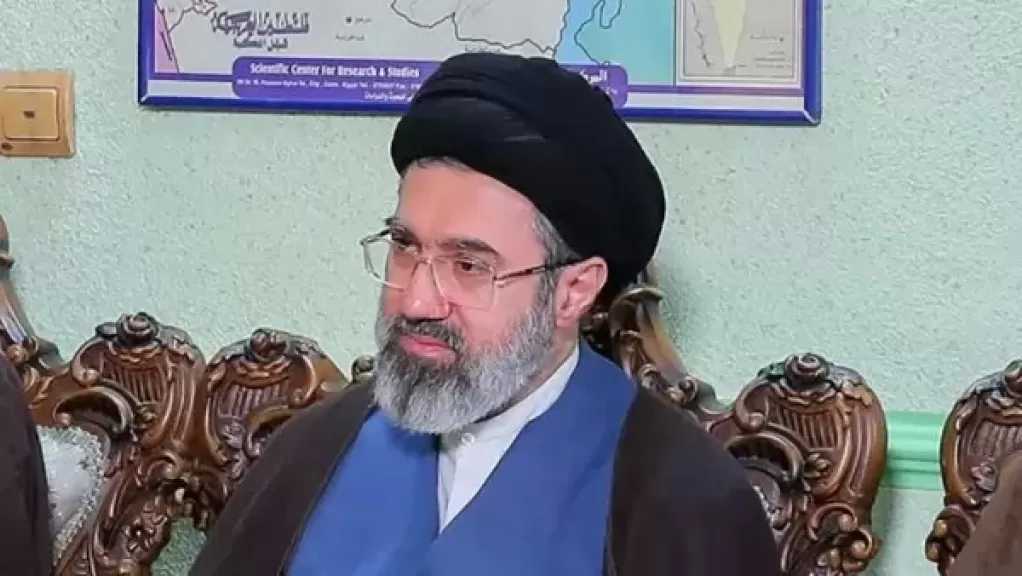 صحف عبرية: خامنئي وافق على التفاوض مع أمريكا.. وترامب: لدينا 15 نقطة اتفاق مع إيران