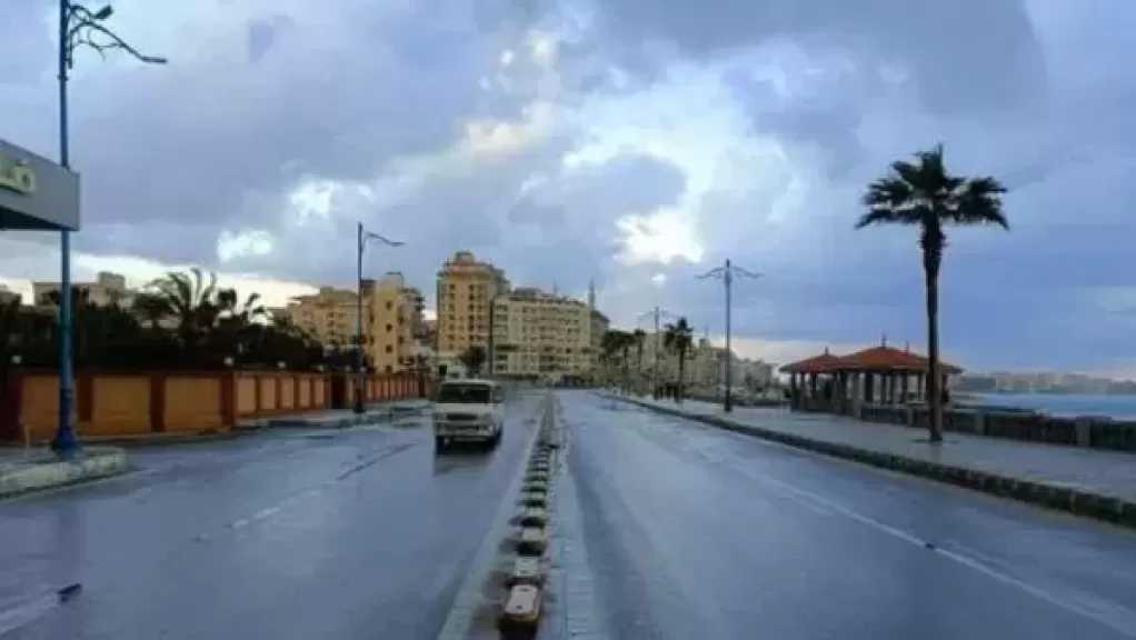 الأرصاد الجوية تحذر من مخاطر السحب الرعدية غدا وتدعو لاتخاذ الحيطة