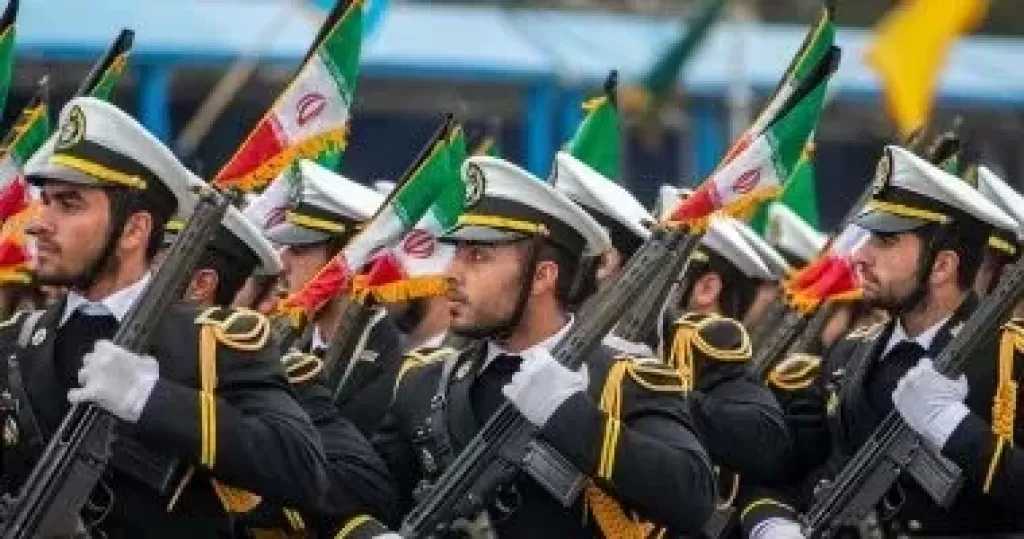 بلومبرج: دول خليجية تدرس خيارات عسكرية لمواجهة التصعيد الإيراني