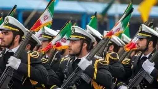 بلومبرج: دول خليجية تدرس خيارات عسكرية لمواجهة التصعيد الإيراني