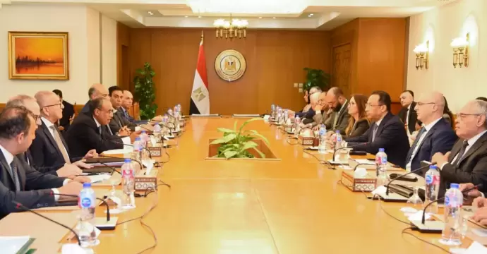 عبد العاطي وطلعت يشاركان في تدشين طابع بريد المئوية الثانية لوزارة الخارجية