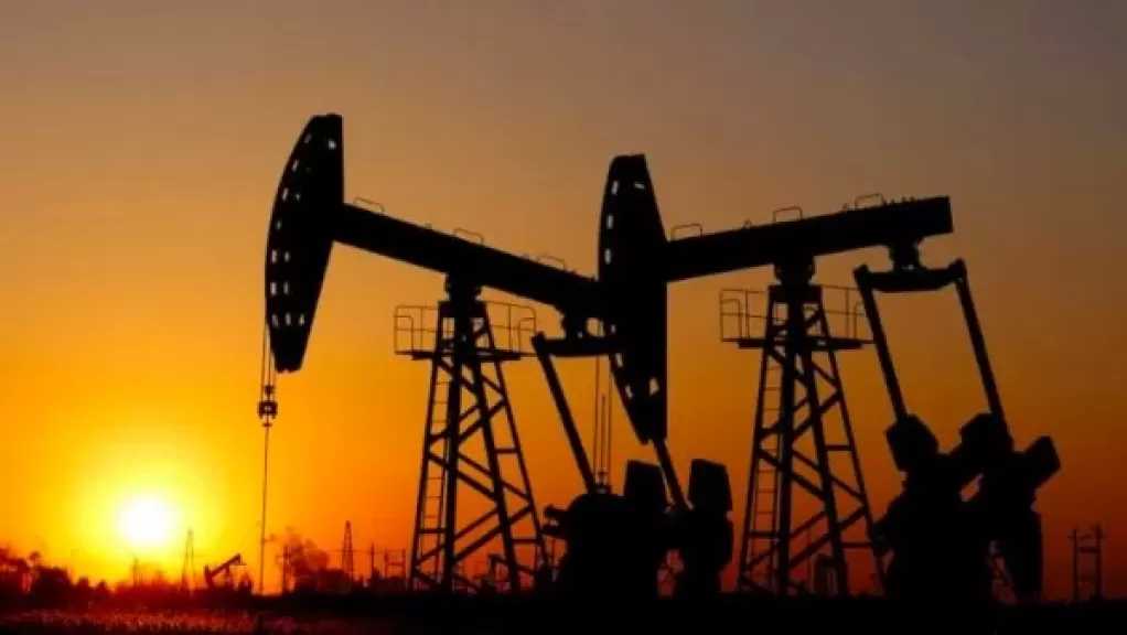 تراجع أسعار النفط مع بداية تعاملات اليوم الأربعاء