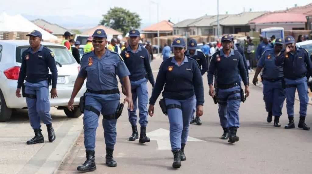 اعتقال 12 من كبار ضباط الشرطة في جنوب أفريقيا بناء على مزاعم بالفساد