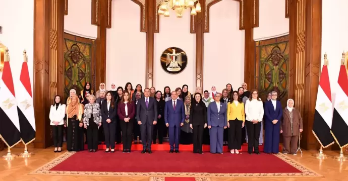 المتحدث الرئاسي ينشر صور مشاركة الرئيس السيسي في لقاء المرأة المصرية والأم المثالية