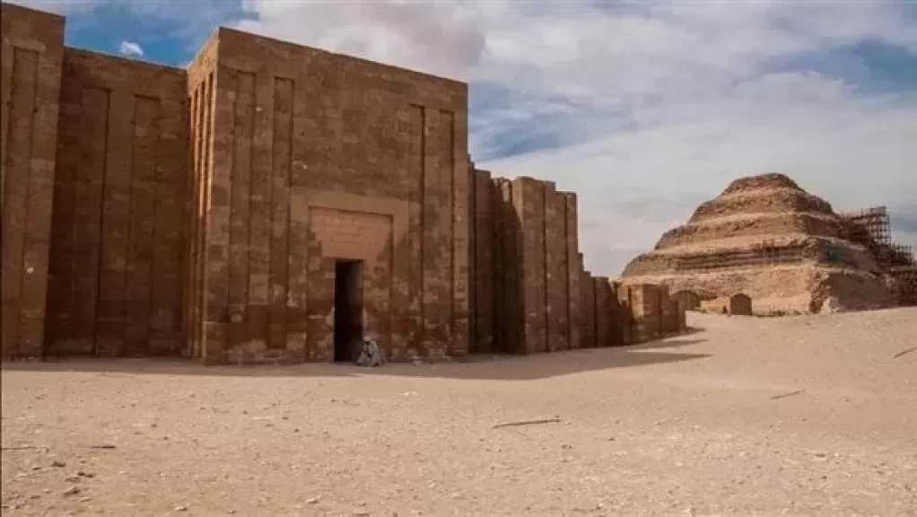 لا تهاون مع التراث.. إيقاف المسؤولين عن واقعة ”سائحات السيرابيوم” وإحالتهم للتحقيق