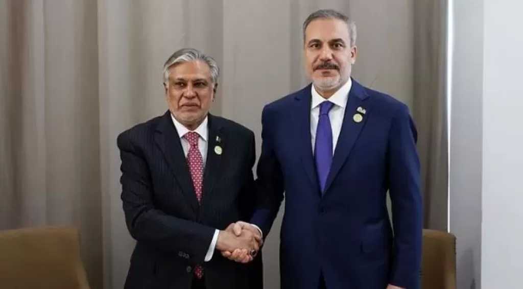وزيرا خارجية تركيا وباكستان يبحثان جهود وقف حرب إيران