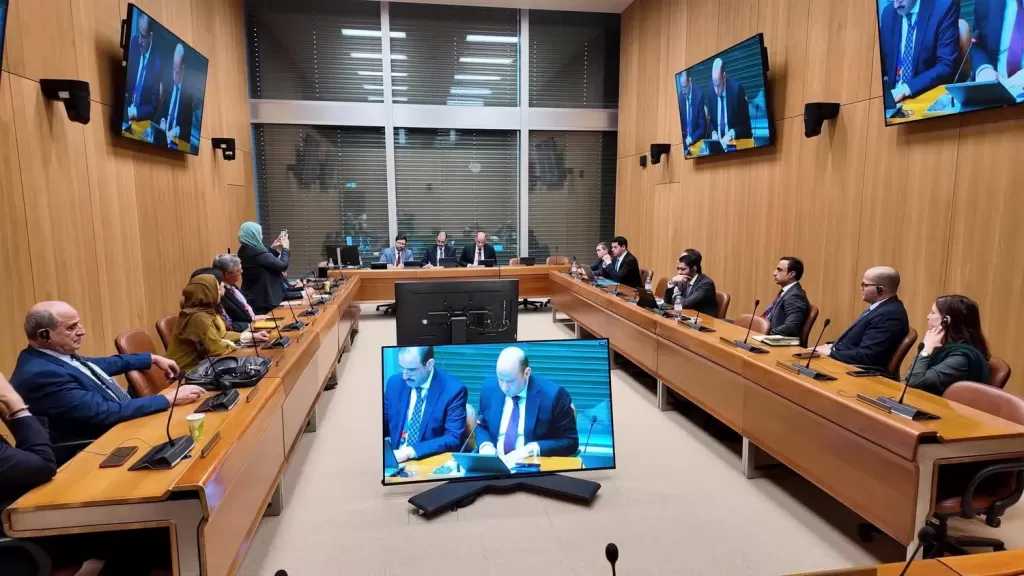 تفاصيل اجتماع وزير العمل حسن رداد مع المجموعة العربية التنسيقية