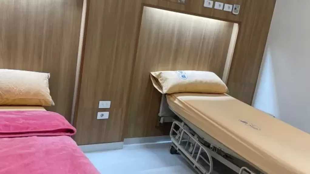 مساعد وزير الصحة يتفقد 4 مستشفيات جديدة ويوجه بتسريع دخولها الخدمة