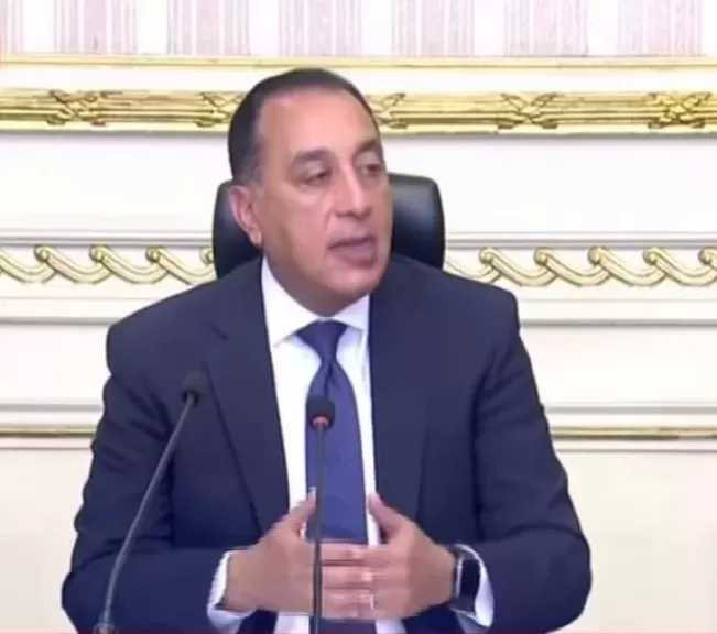 رئيس الحكومة يطمئن المواطنين: الزيادة المرتقبة في الأجور ستكون كبيرة