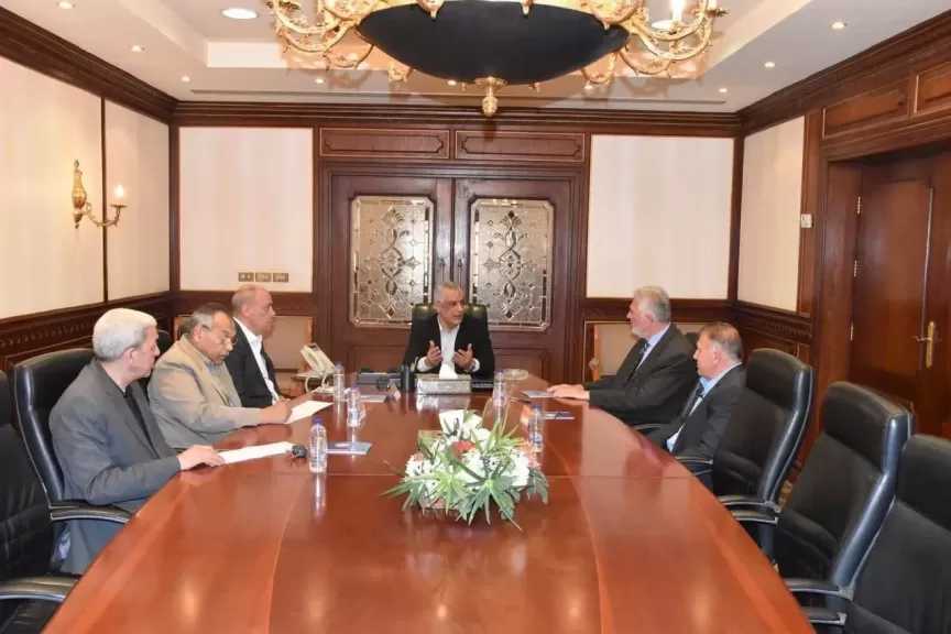 ”جمبلاط” يتابع مستجدات تصنيع الطلمبات الغاطسة والمحركات الكهربائية داخل شركات الإنتاج الحربي